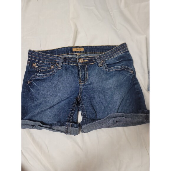 2 pairs of jeans shortsp - Picture 3 of 5